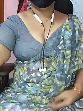 Snapshot of yours-kavaya chatting on January 22, 12:59 am yours-kavaya online show from January 22, 12:59 am