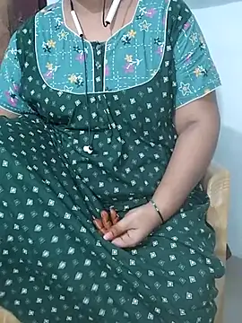 Snapshot of yours-kavaya chatting on March 4, 6:50 pm yours-kavaya online show from March 4, 6:50 pm