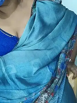 Snapshot of yours-kavaya chatting on March 8, 7:16 am yours-kavaya online show from March 8, 7:16 am