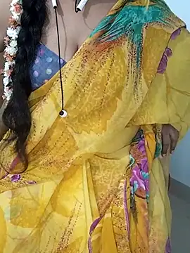 Snapshot of yours-kavaya chatting on March 9, 11:36 am yours-kavaya online show from March 9, 11:36 am