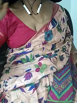 Snapshot of yours-kavaya chatting on March 12, 5:46 am yours-kavaya online show from March 12, 5:46 am