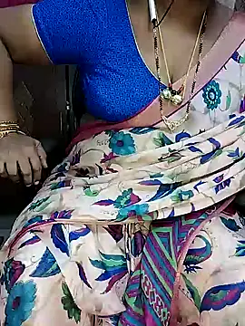 Snapshot of yours-kavaya chatting on September 12, 2:50 pm yours-kavaya online show from September 12, 2:50 pm