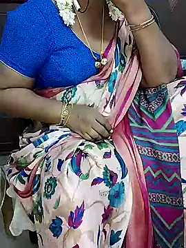 Snapshot of yours-kavaya chatting on September 19, 4:03 am yours-kavaya online show from September 19, 4:03 am