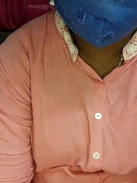 Snapshot of yours-kavaya chatting on October 4, 6:33 am yours-kavaya online show from October 4, 6:33 am