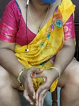 Snapshot of yours-kavaya chatting on October 10, 5:23 pm yours-kavaya online show from October 10, 5:23 pm