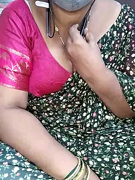 Snapshot of yours-kavaya chatting on October 18, 5:35 pm yours-kavaya online show from October 18, 5:35 pm