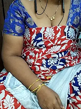 Snapshot of yours-kavaya chatting on October 19, 9:21 am yours-kavaya online show from October 19, 9:21 am