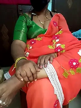 Snapshot of yours-kavaya chatting on October 20, 11:54 am yours-kavaya online show from October 20, 11:54 am