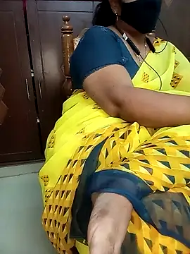 Snapshot of yours-kavaya chatting on October 21, 7:31 am yours-kavaya online show from October 21, 7:31 am