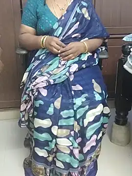 Snapshot of yours-kavaya chatting on October 30, 11:00 am yours-kavaya online show from October 30, 11:00 am