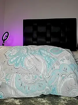 LarissaGaby01 online show from March 18, 3:42 am