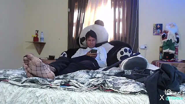 Snapshot of Tylerfordxxx chatting on December 15, 8:15 pm Tylerfordxxx online show from December 15, 8:15 pm