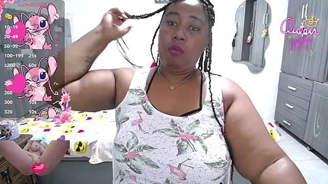 Snapshot of thickebonymilfF chatting on April 7, 10:15 am thickebonymilfF online show from April 7, 10:15 am