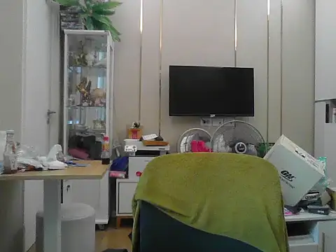 Snapshot of asianBtm11 chatting on September 13, 5:40 am asianBtm11 online show from September 13, 5:40 am