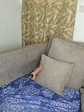 hornycreamybabe online show from January 4, 9:10 am