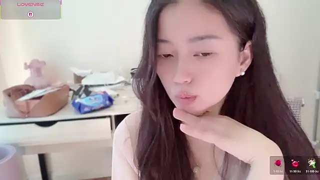 A-xena online show from November 28, 2:58 am