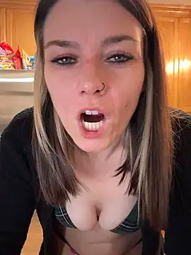 LadyLena1 online show from December 18, 12:21 am