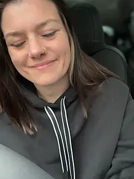 LadyLena1 online show from December 22, 9:20 pm