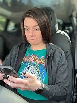 LadyLena1 online show from March 1, 9:04 pm