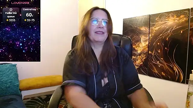 Snapshot of amalia_brunette chatting on February 16, 11:23 pm amalia brunette online show from February 16, 11:23 pm