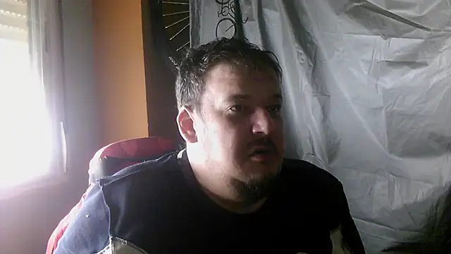 Snapshot of porkorossy chatting on April 8, 7:52 am porkorossy online show from April 8, 7:52 am