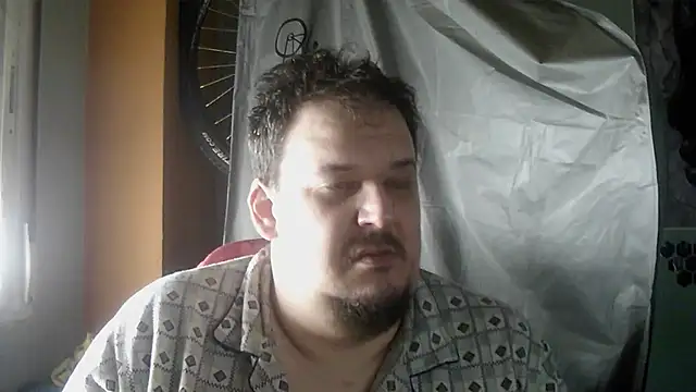 Snapshot of porkorossy chatting on April 13, 8:42 am porkorossy online show from April 13, 8:42 am