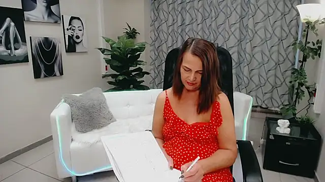 Favorite 0 online show from November 14, 6:56 am