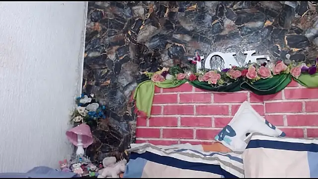 DesireDirtyTS   online show from February 7, 11:52 pm