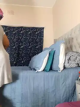 Snapshot of Bootyliciousbbw12 chatting on September 25, 6:17 am Bootyliciousbbw12 online show from September 25, 6:17 am