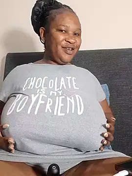 Snapshot of Bootyliciousbbw12 chatting on October 20, 6:47 am Bootyliciousbbw12 online show from October 20, 6:47 am