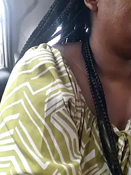 Snapshot of Bootyliciousbbw12 chatting on October 31, 6:03 am Bootyliciousbbw12 online show from October 31, 6:03 am