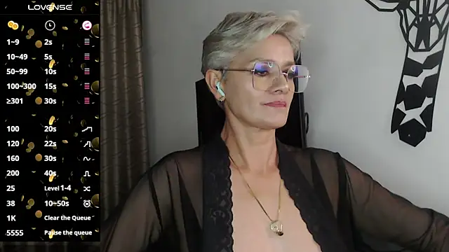 scarlett paris22 online show from January 18, 2:36 am