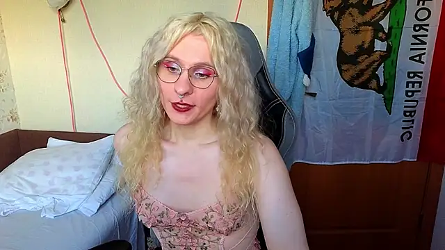 Lori Myaf online show from March 21, 3:37 pm