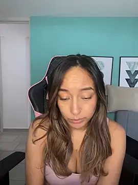 DianaHopson online show from January 5, 5:51 pm