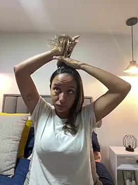 DianaHopson online show from January 10, 12:36 pm