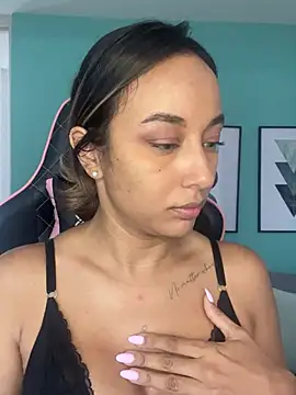 DianaHopson online show from January 17, 6:02 pm