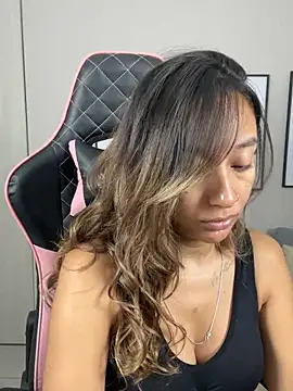 DianaHopson online show from February 27, 10:37 am