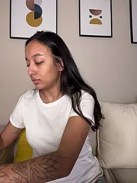 DianaHopson online show from February 22, 12:26 pm