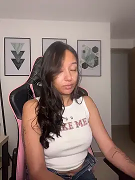 DianaHopson online show from March 26, 11:16 am