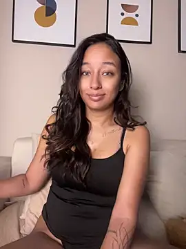 DianaHopson online show from June 28, 11:38 am
