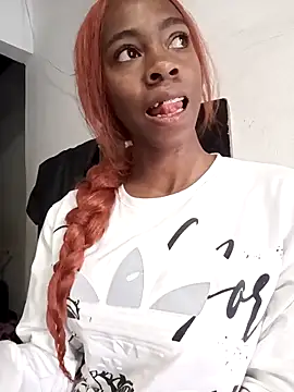 Snapshot of Shanelle__ chatting on October 27, 3:16 pm Shanelle   online show from October 27, 3:16 pm