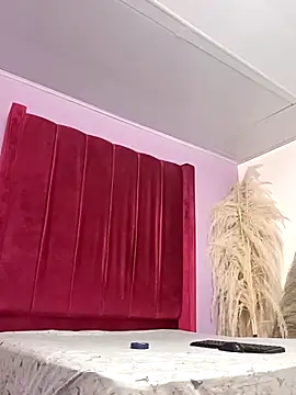 Shanelle   online show from February 14, 12:46 pm