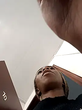 Shanelle   online show from February 25, 1:43 pm