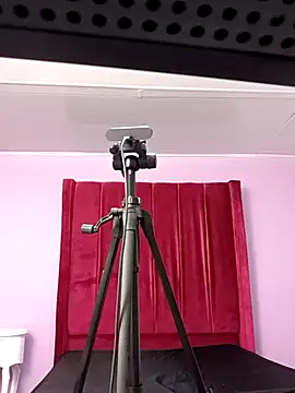 Shanelle   online show from March 27, 2:39 pm