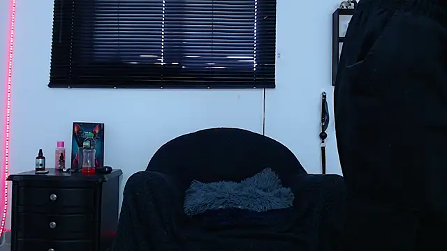 KinkyAllisonSub online show from February 18, 2:59 pm