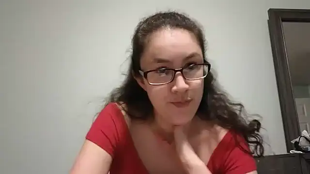 Snapshot of Lucy_allison chatting on January 30, 2:27 am Lucy allison online show from January 30, 2:27 am