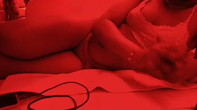 Snapshot of ROXYNL chatting on January 26, 10:24 pm ROXYNL online show from January 26, 10:24 pm