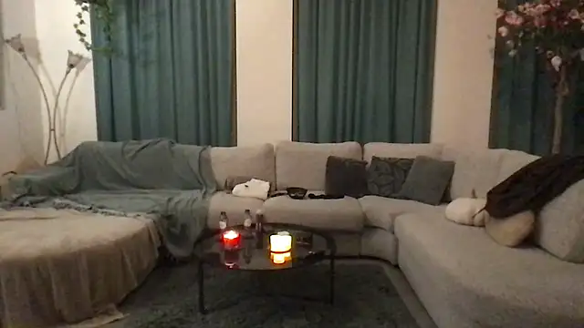 Snapshot of ROXYNL chatting on January 15, 6:00 pm ROXYNL online show from January 15, 6:00 pm