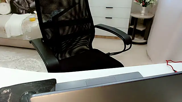 EveLove33 online show from September 25, 6:06 am