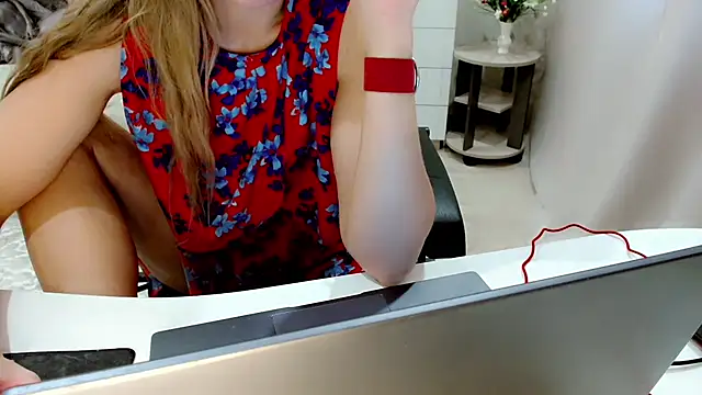 EveLove33 online show from October 14, 5:08 am